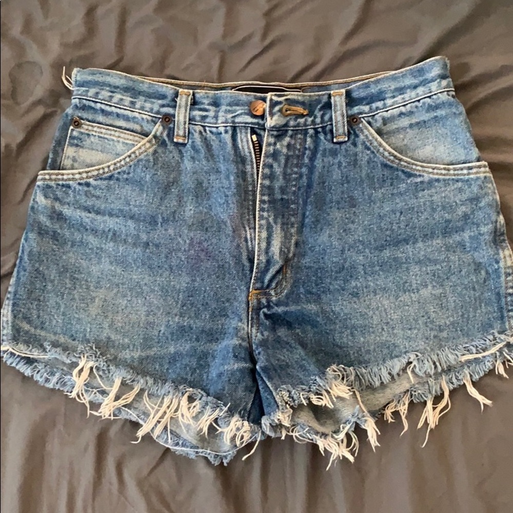 Wrangler High wasted shorts!